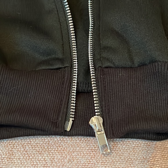 New oversized Black Full Zip Cropped Hoodie, M - Picture 3 of 6